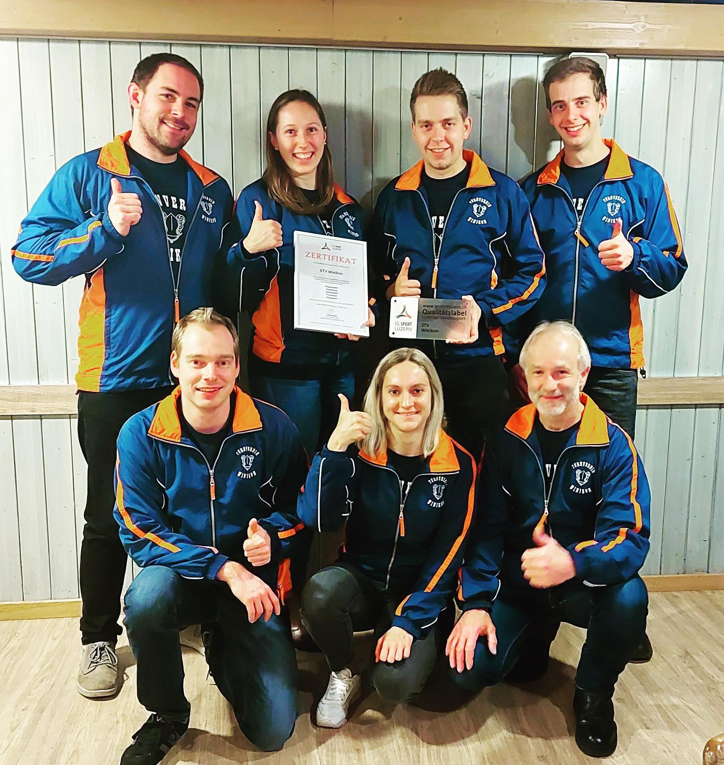 Wir sind nun offiziell zertifiziert! Der Vorstand freut sich über das IG-Sport-Label! 👍🏻🏅🥳 #igsportluzern #turnen #stvwinikon
