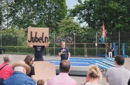 Nun ist das diesjährige Gym und Grill schon wieder vorbei!
Der Tag war geprägt von wunderbarem Wetter, tollen Darbietungen, vielen Zuschauer:innen und zur Überraschung des Tages, die Enthüllung unseres neuen Trainers! 💥🤩
#stv #stvwinikon #Gym&Grill