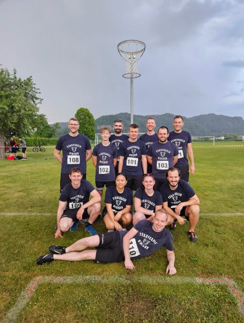 Gester send üsi Chorbballer:inne z Langnau im Isatz gsi. 🔥💯 Trotz em wächselhafte Wätter und met einige Zueschauer hend sie e Topleistig zeigt! 🤩 Noch zwoi Dorchgäng hend sie e Gsamtnote vo 15,86 erspelt! Bravo! 👏🏻🤩